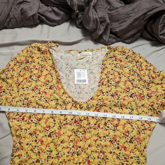 Urban Outfitters Yellow Flutter Sleeve Floral Maxi Dress - Picture 9 of 9